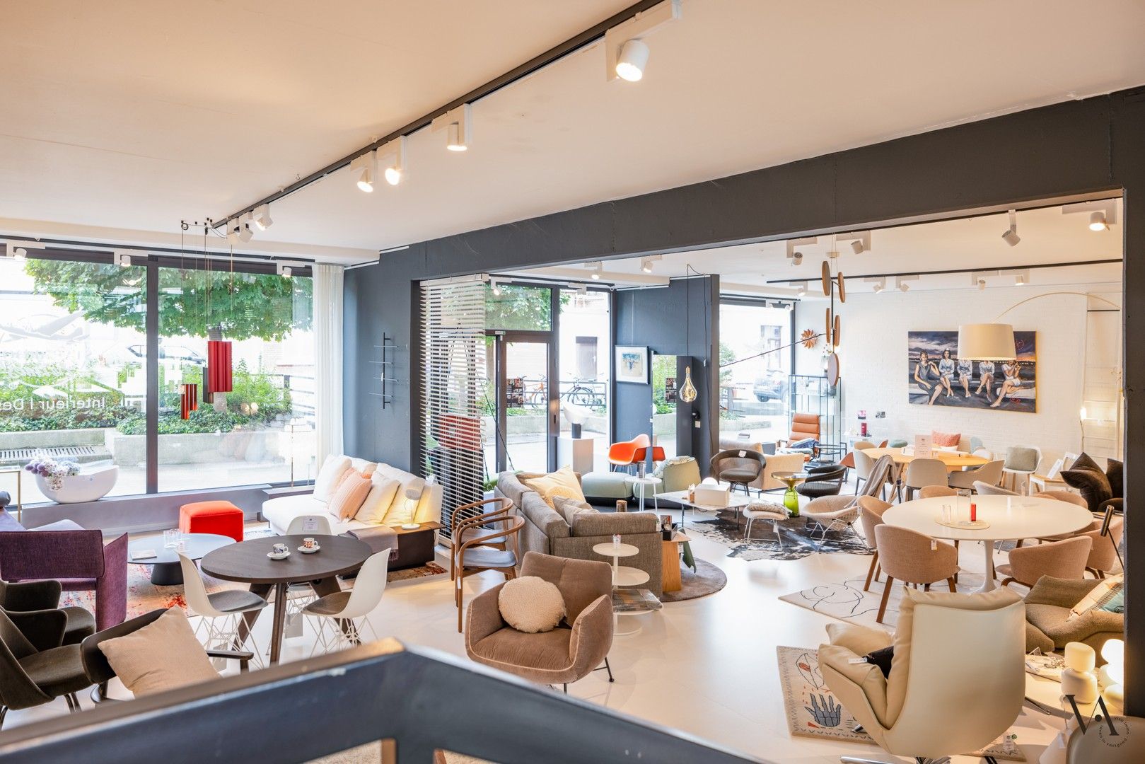 High-end kantoor- en winkelruimtes in het hart van de stad foto 2