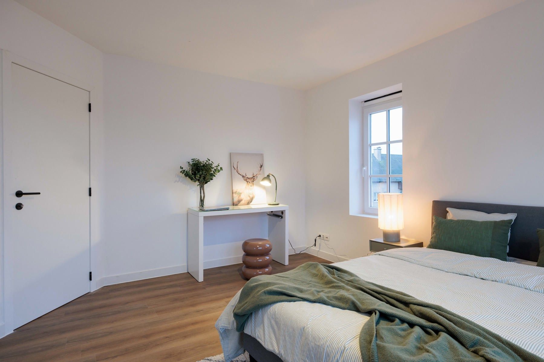 Exclusieve halfopen bebouwing met 3 slaapkamers en tuin foto 14