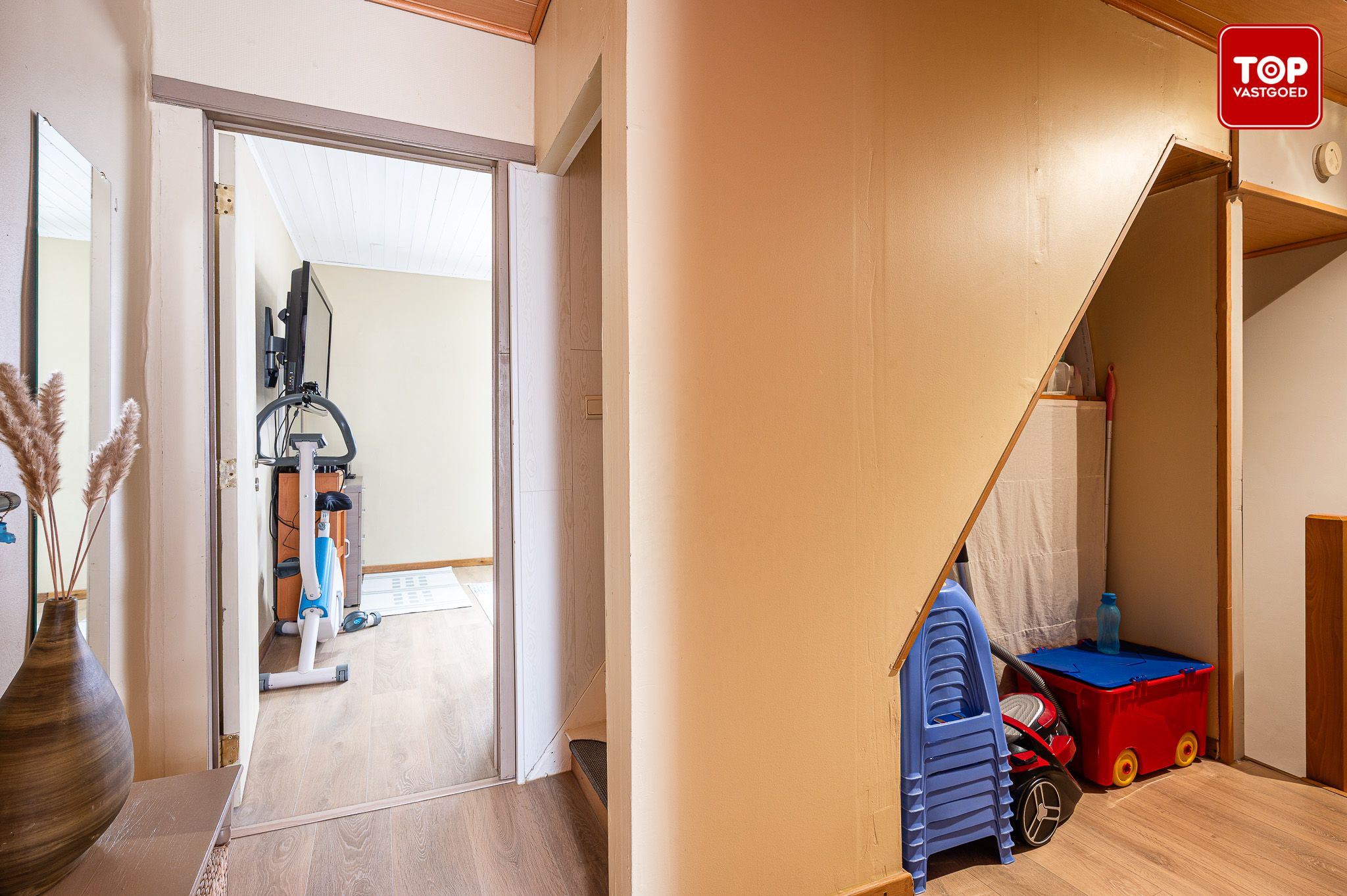 Instapklare woning met 4 slaapkamers op gunstige locatie. foto 11