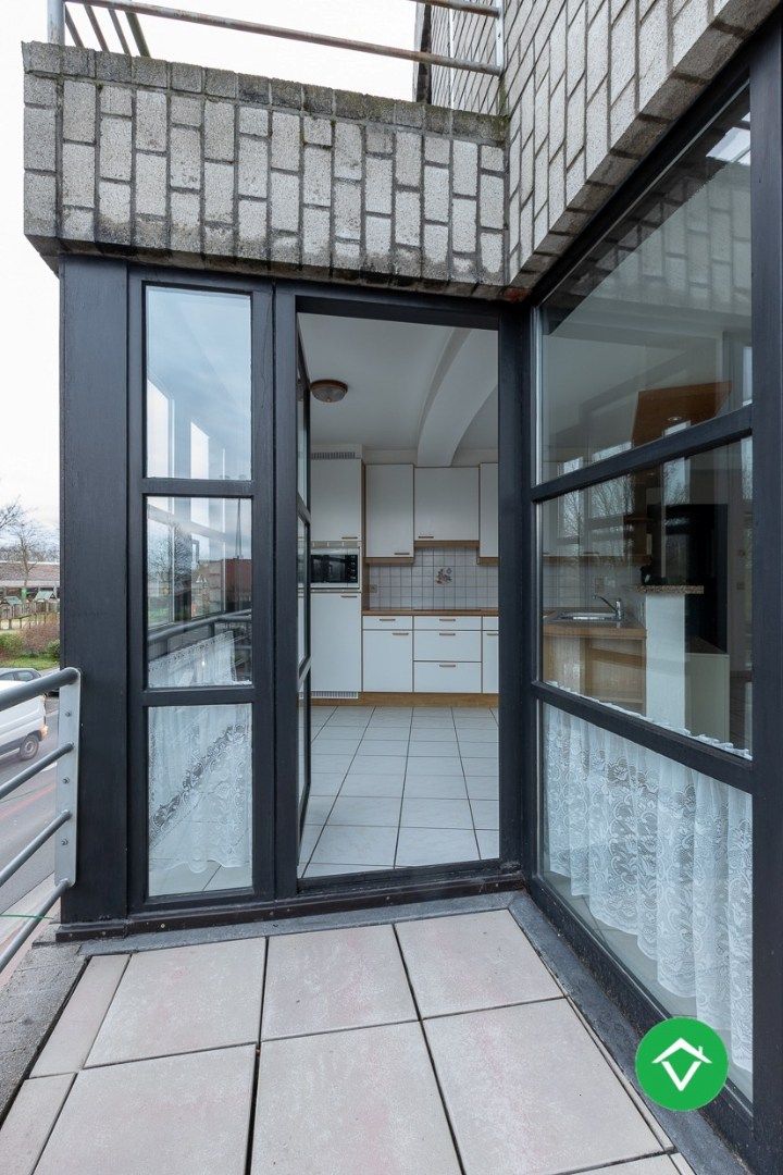 Appartement met 2 slaapkamers en garage te Koekelare foto 9