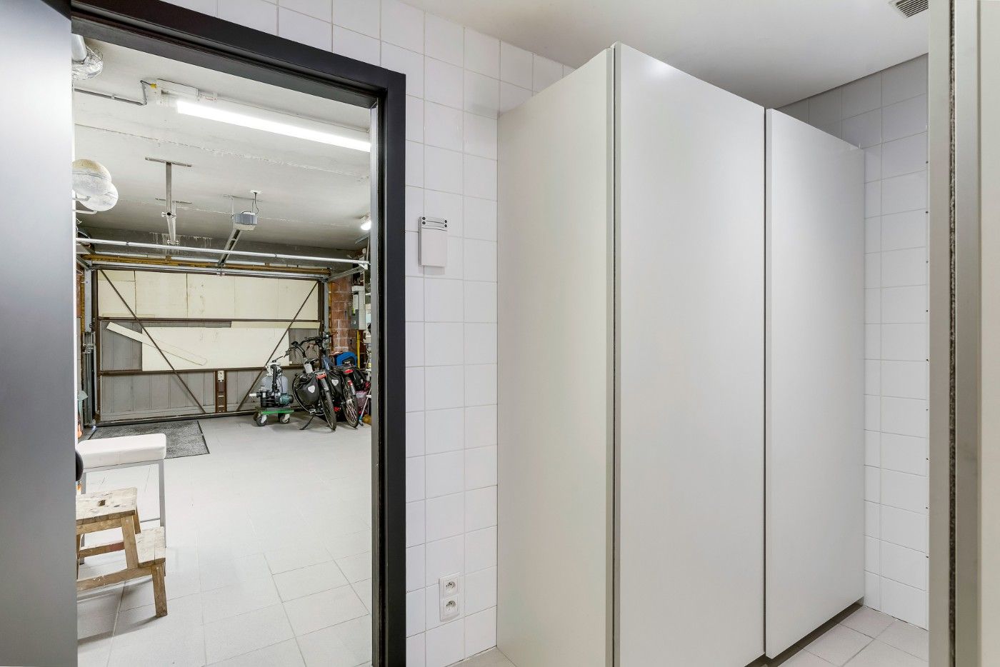 Bijzonder ruime, instapklare HOB met 6 slpk., inpandige garage en tuin met poolhouse foto 28