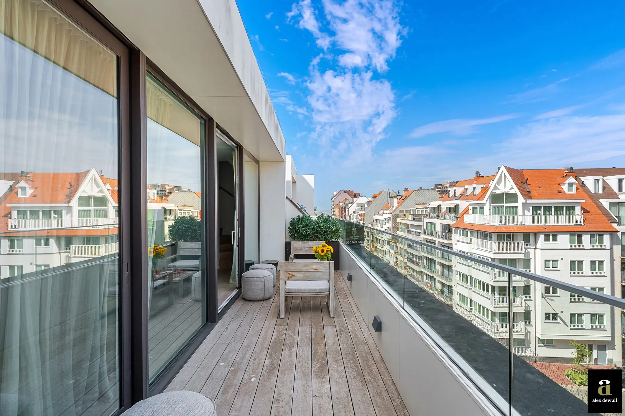 Licht en modern duplexappartement, gelegen vlakbij Zeedijk en Rubensplein. foto 5