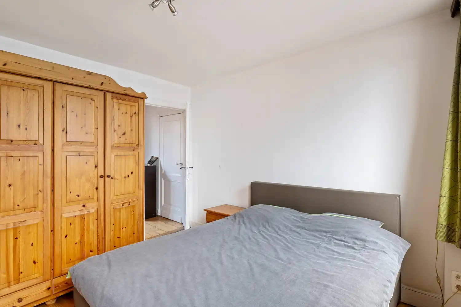 Handelshuis met restaurant en woning in centrum Antwerpen! foto 14