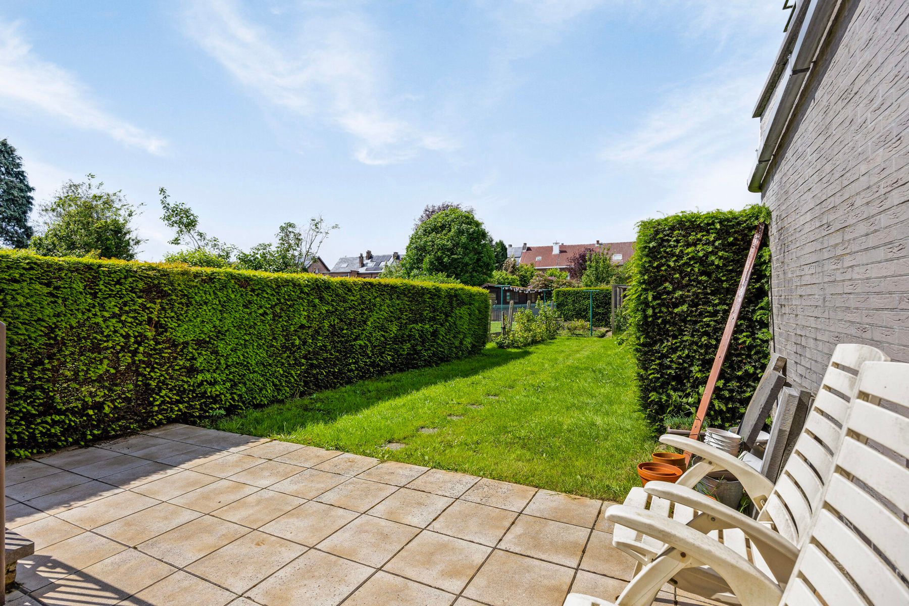 Architecturale woning met 4 slaapkamers en leuke tuin  foto 3