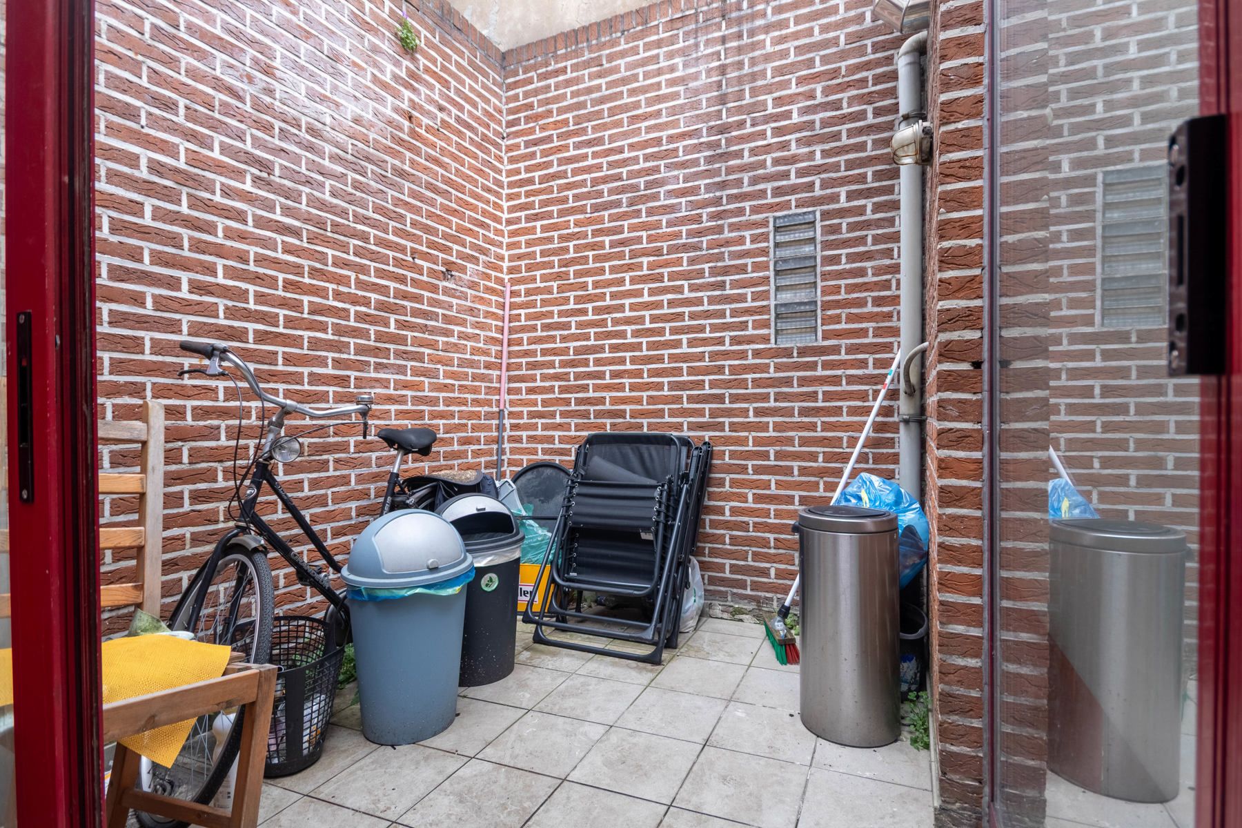 Gunstig gelegen woning met 2 slaapkamers en zolder foto 6