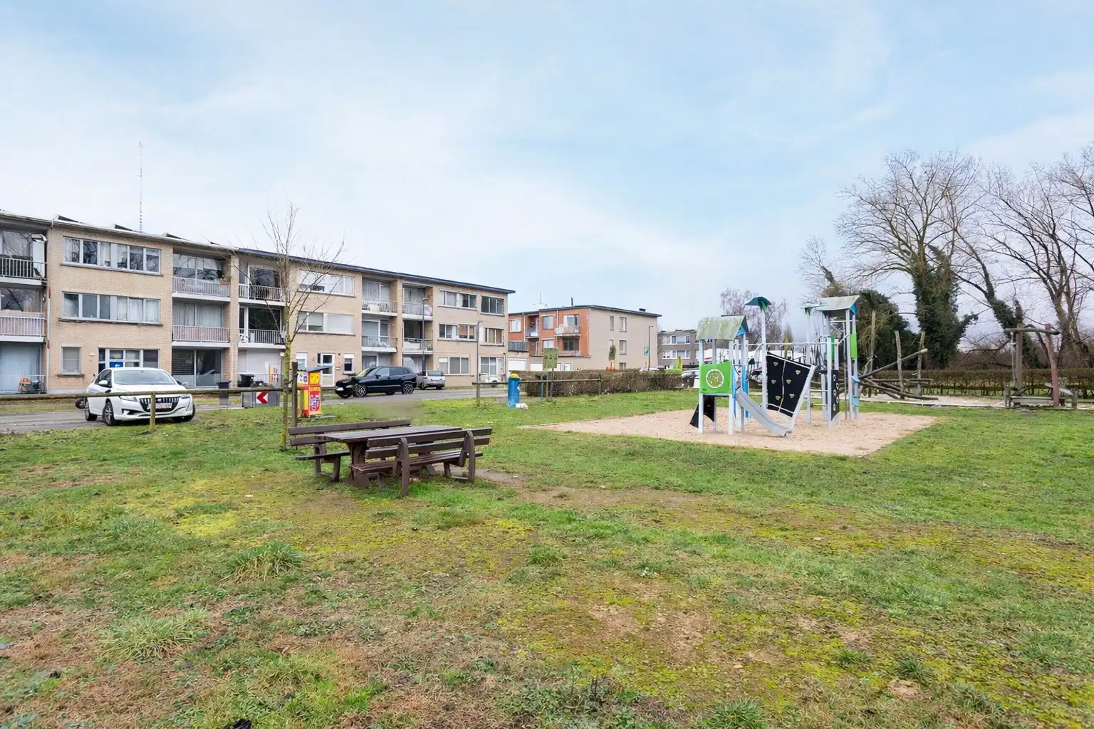 Appartement met 2 slpk., garage en rustgevend groen uitzicht foto 34