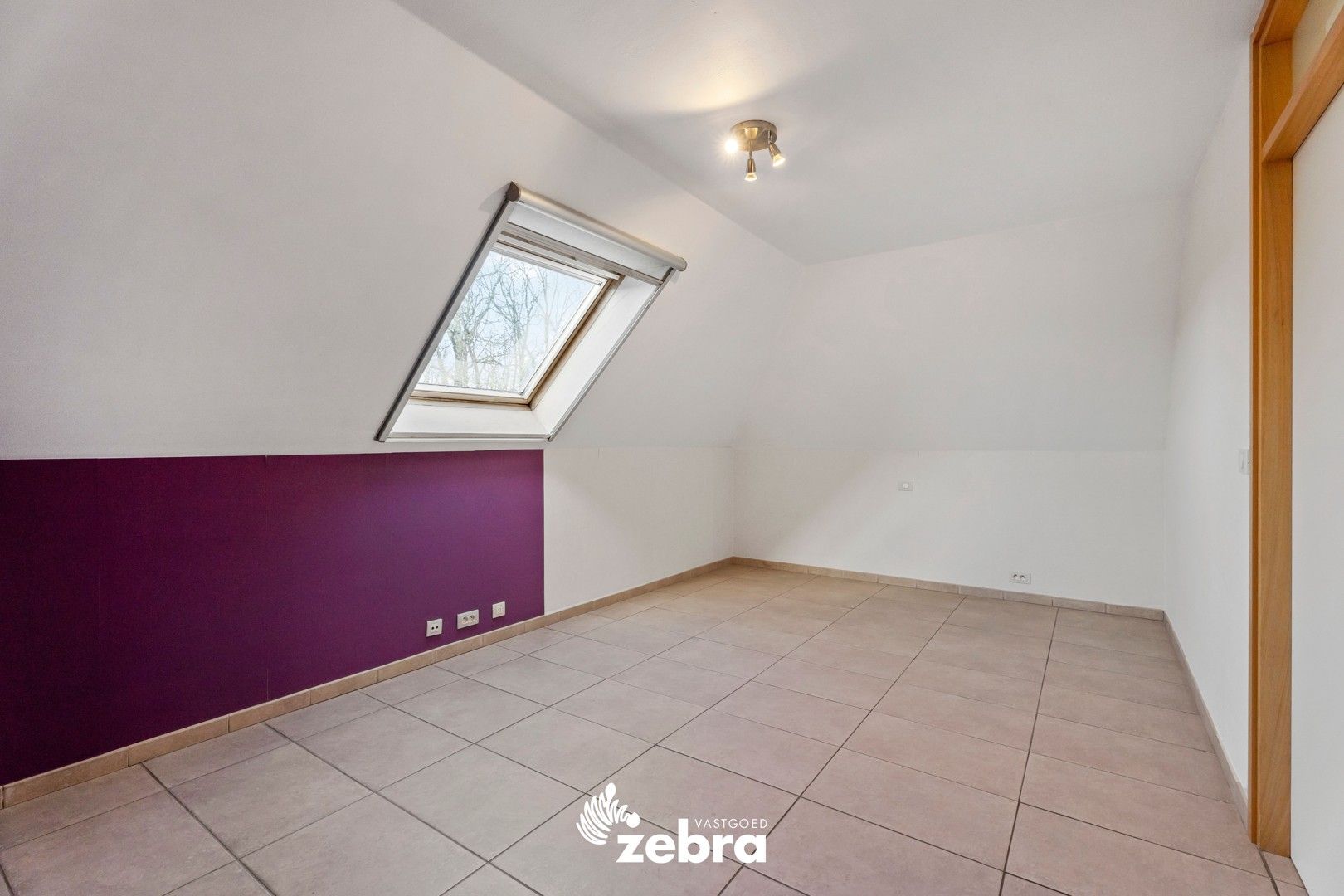 Instapklare woning met 4 slaapkamers te Oostrozebeke! foto 17