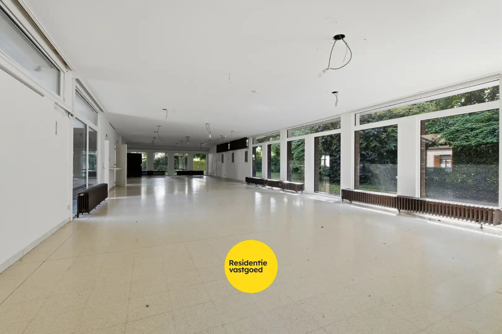 Voormalig dienstencentrum met ruime indeling en residentieel potentieel - Lissewege  foto 6