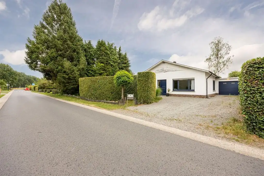 Te vernieuwen gelijkvloerse woning foto 23