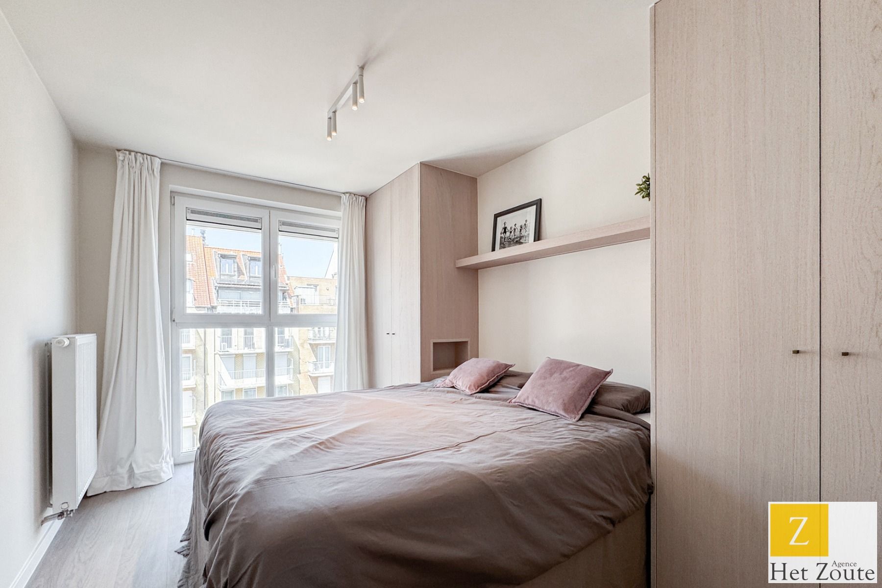 Gerenoveerd duplexappartement met ruim terras foto 20