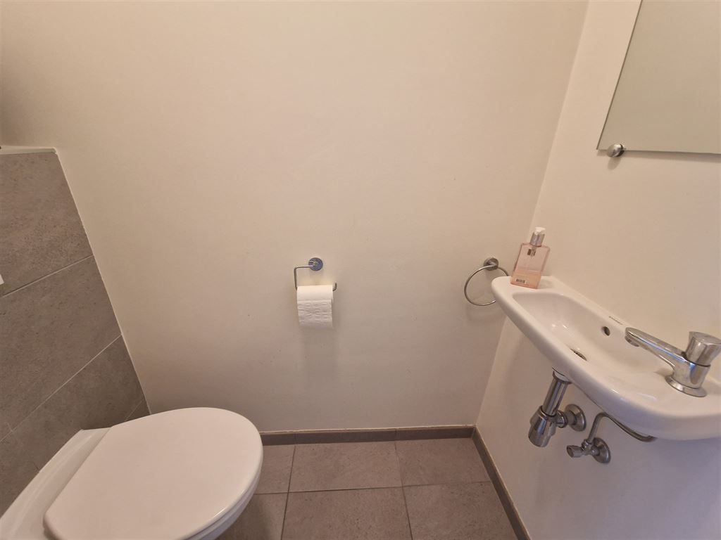 Gelijkvloers 1 slaapkamer appartement  foto 12