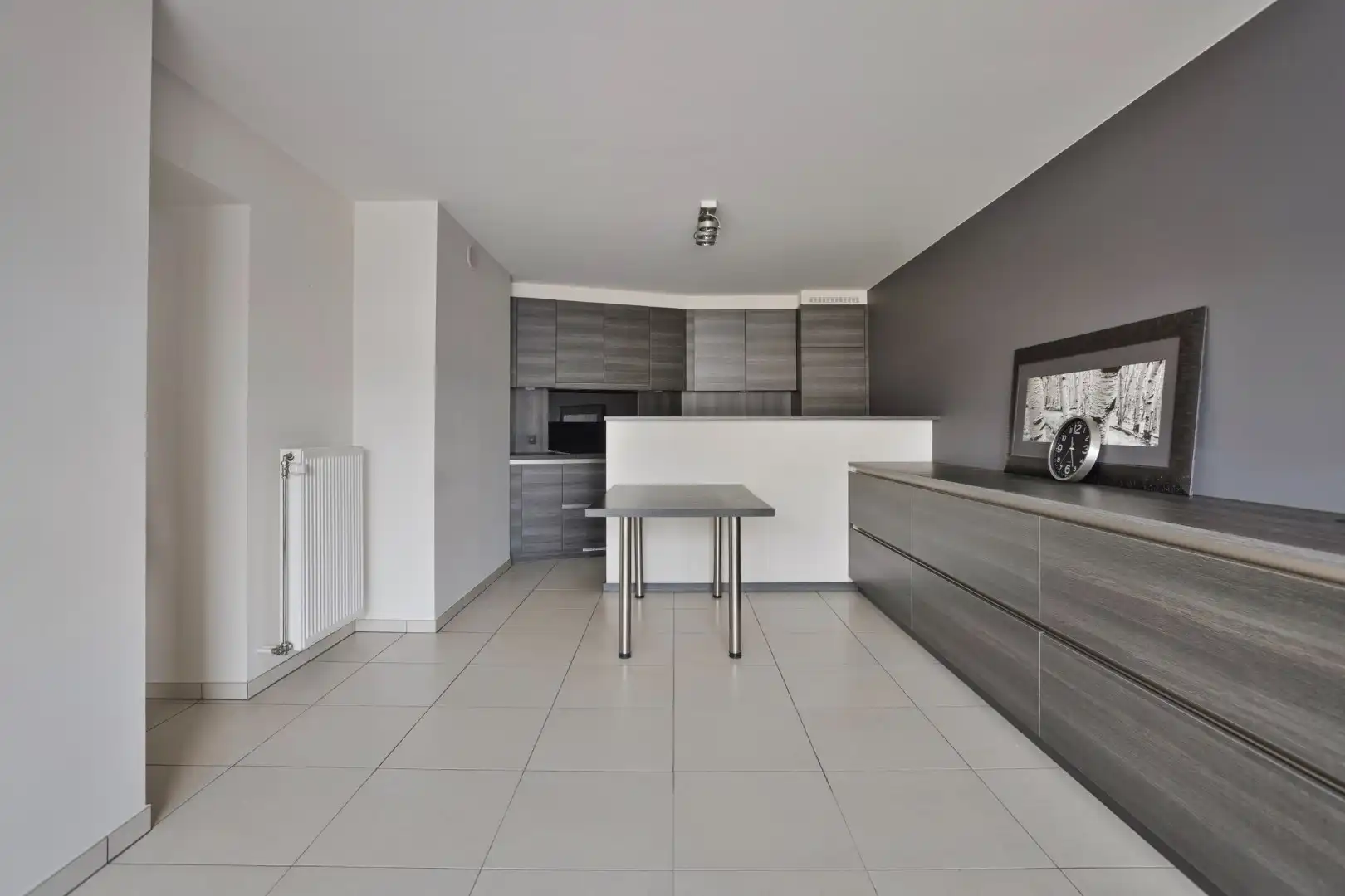 Goed onderhouden en gunstig gelegen éénslaapkamerappartement. foto 3