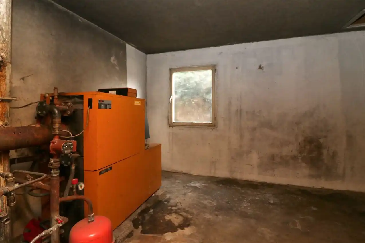 karaktervol, geliefde ligging, 6 slpk, te renoveren foto 18