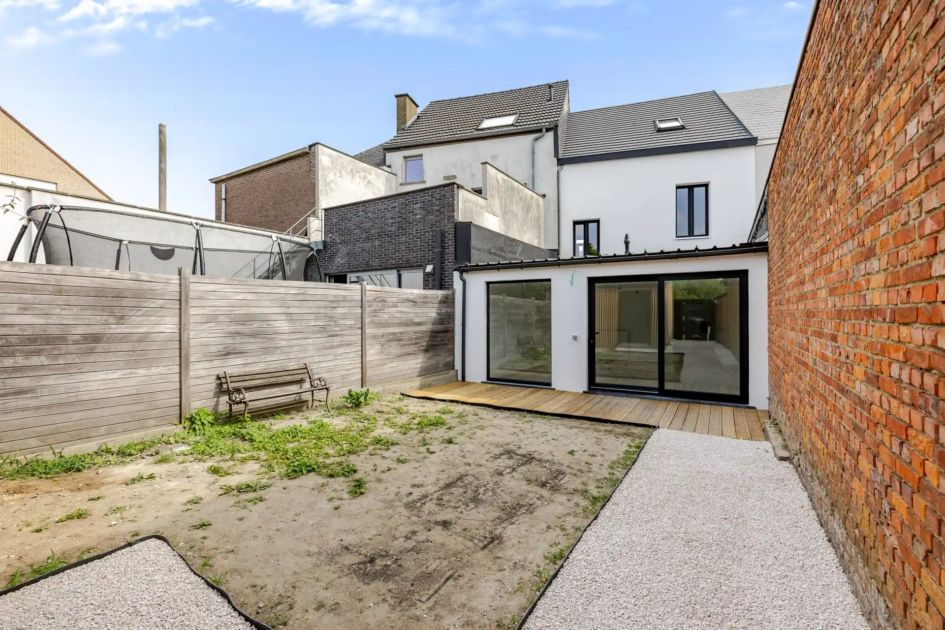 Instapklare, volledig gerenoveerde gezinswoning met 4 slaapkamers, garage en zonnige stadstuin foto 27