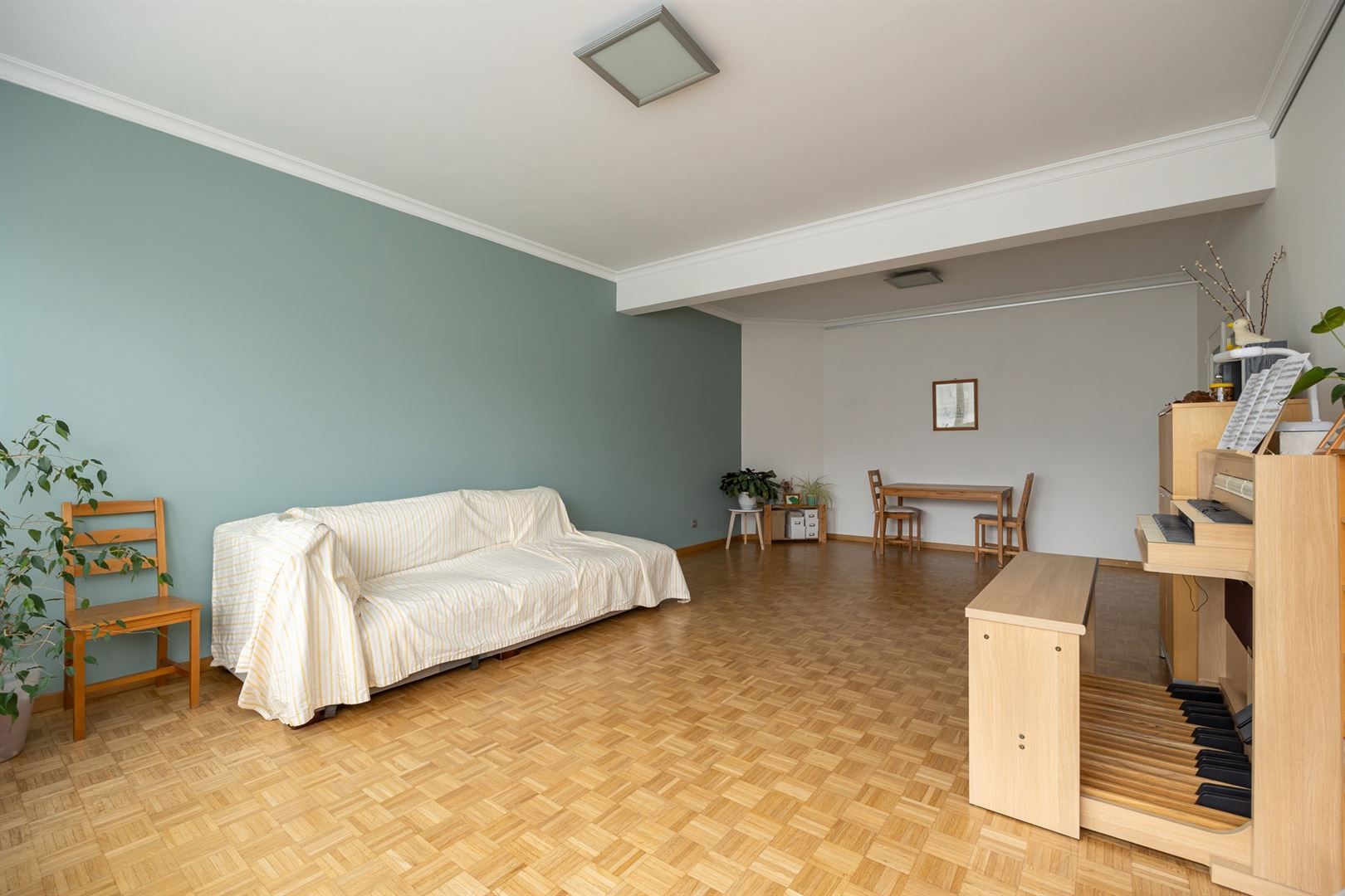Ruim en lichtrijk 3-slaapkamerappartement op toplocatie.  foto 3