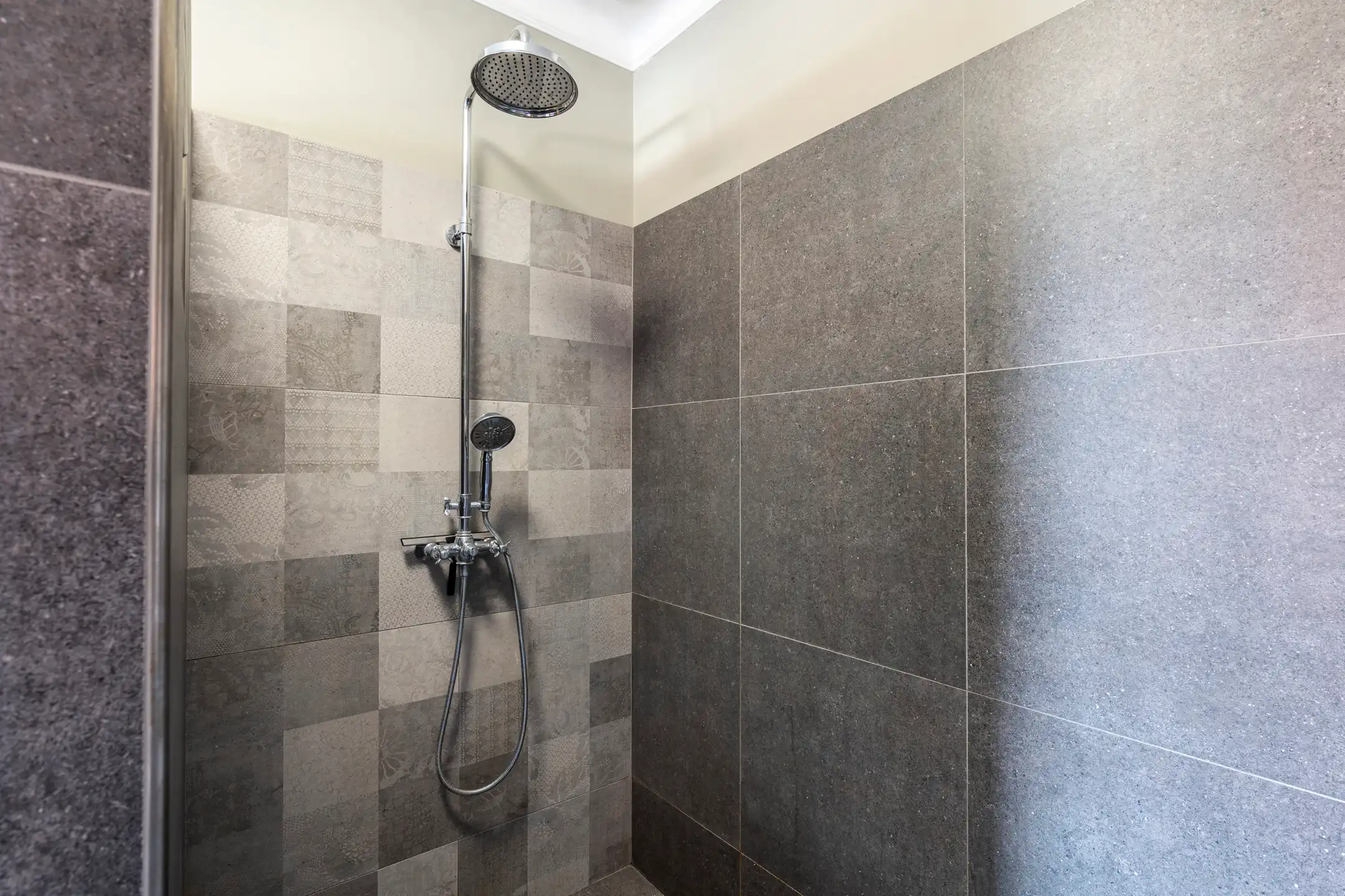 Handelswoning in centrum Weelde op 1.090 m² grond foto 14