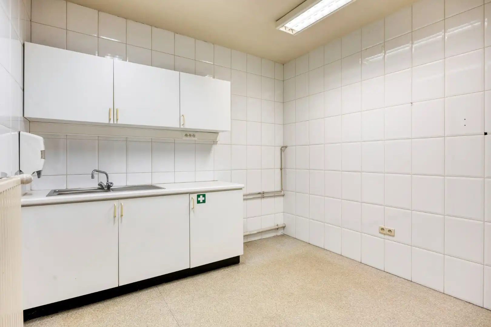 Commercieel pand in het centrum van Mol ! foto 11