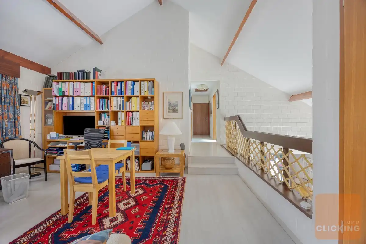 CHARMANTE VILLA MET ICONISCHE SEVENTIES–EIGHTIES SOUL foto 14
