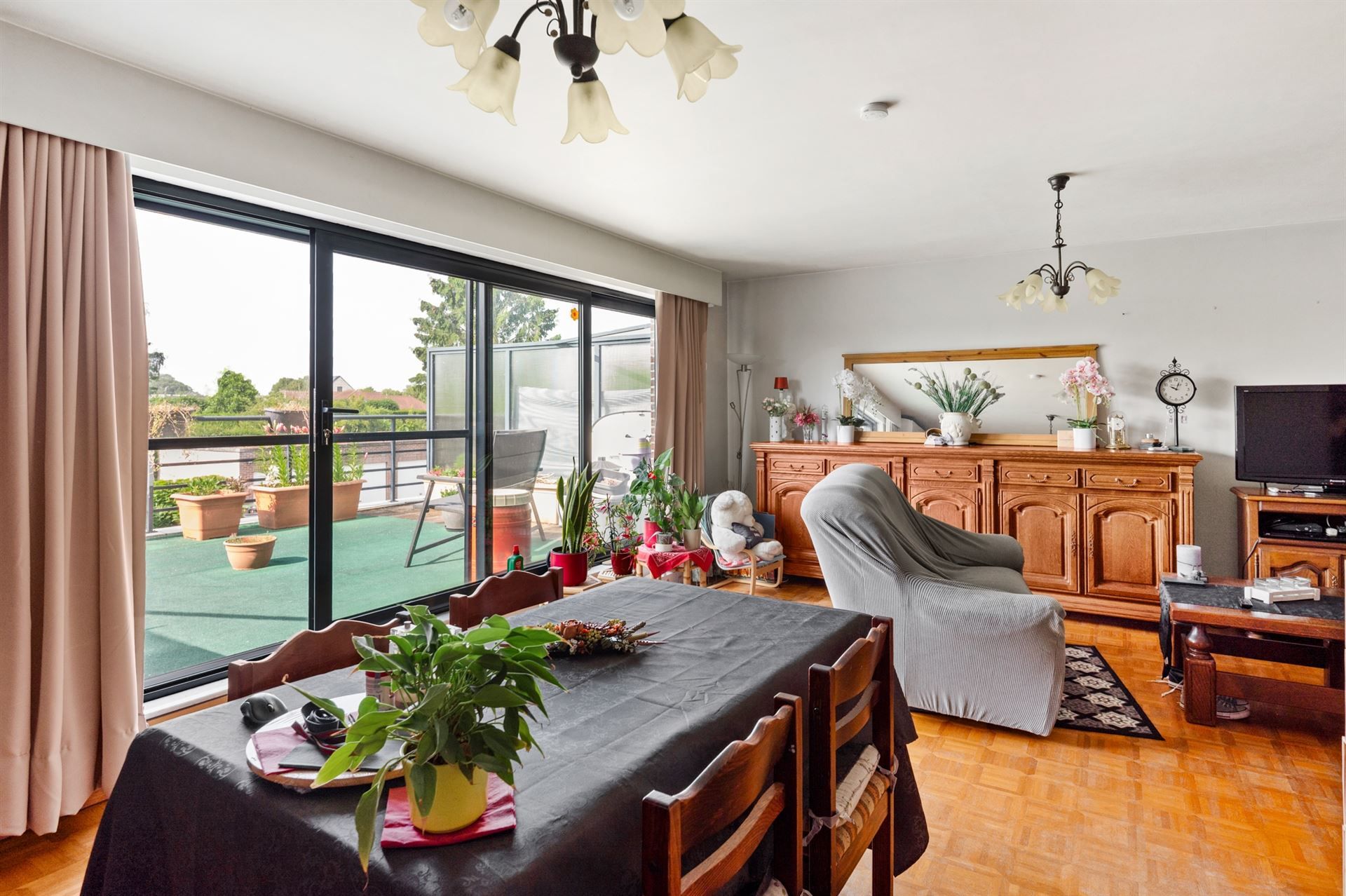 CENTRAAL GELEGEN 2-SLPK-APP IN EEN KLEINE RESIDENTIE MET RIANT ZUIDTERRAS foto 10