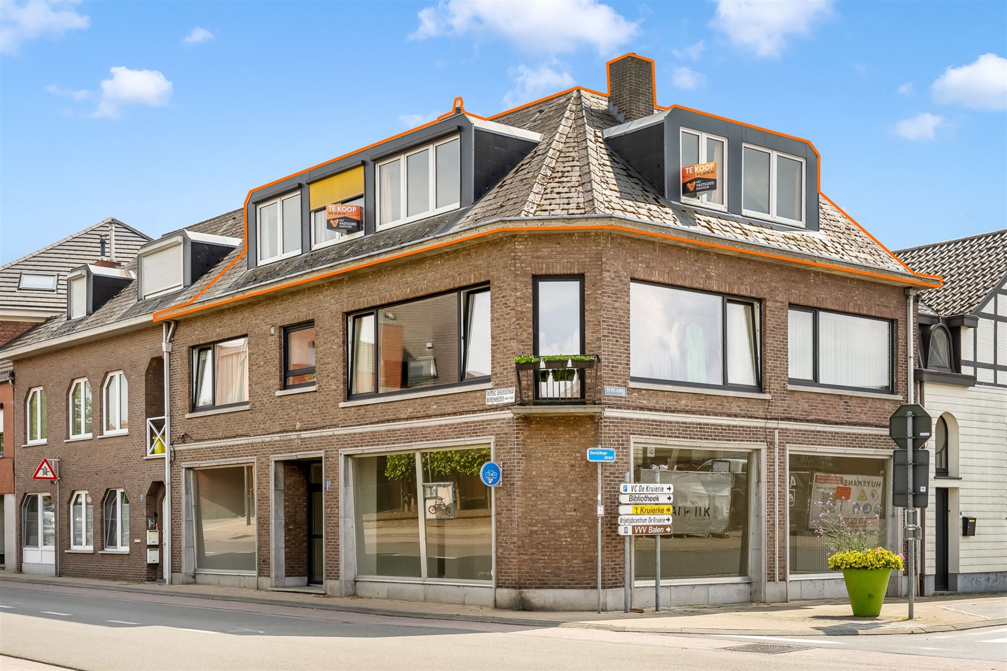 INSTAPKLAAR APPARTEMENT MET RUIM ZONNETERRAS PAL IN CENTRUM BALEN foto 2