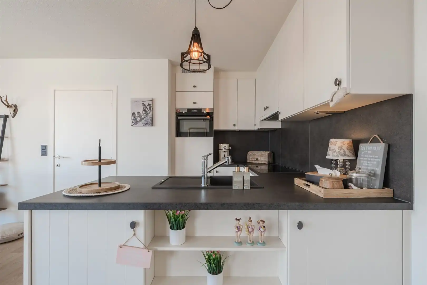 Uniek afgewerkt appartement zongericht in perfecte staat foto 10