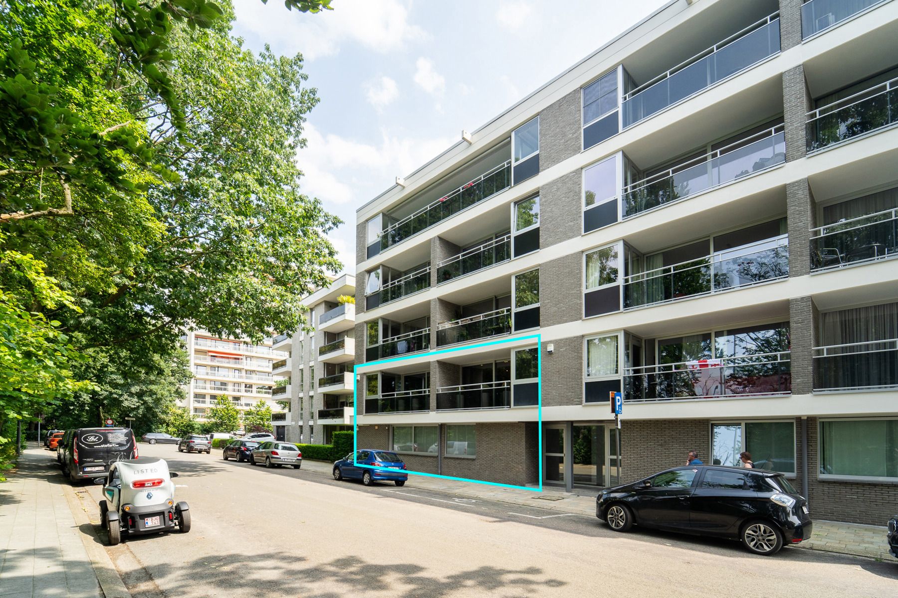 Luxueus gerenoveerd appartement met schitterende tuin foto 20