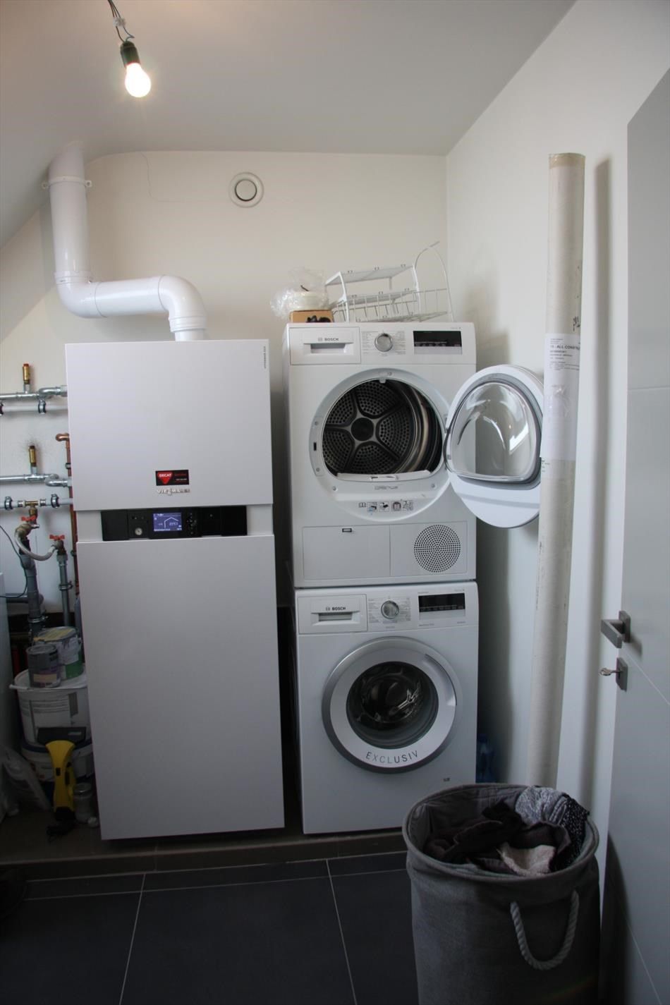 Mooi afgewerkt, ruim duplex-appartement (3 slks) met groot terras te Lierde foto 9