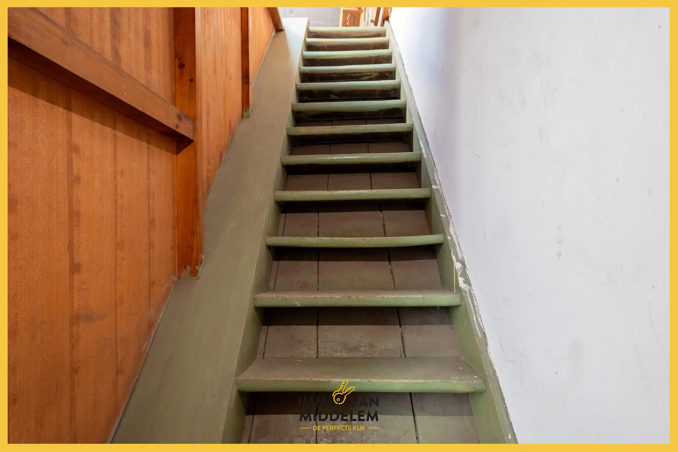 WONING MET 3 KAMERS EN INRICHTBARE ZOLDER foto 17