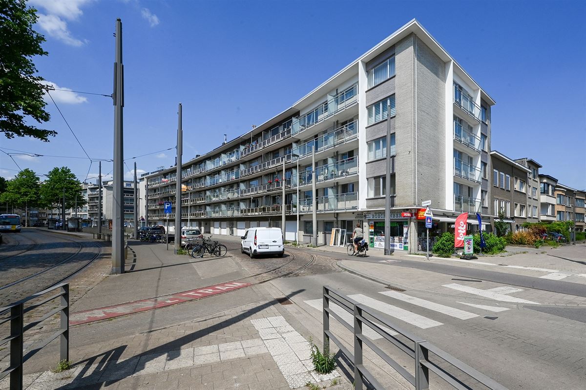 Zeer ruim hoekappartement met 3 slpk en garagebox foto 23
