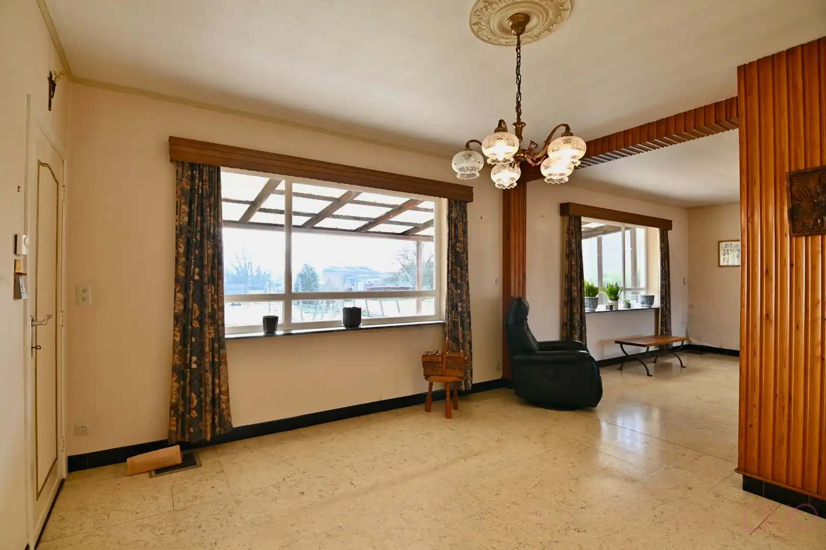 Grote vrijstaande woning met zuid gerichte tuin en open zicht op de velden. foto 8