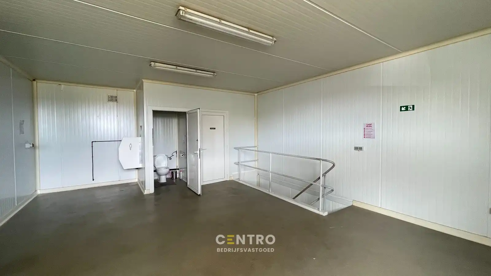 Instapklare handelsunit te huur nabij de jachthaven van Zeebrugge foto 5