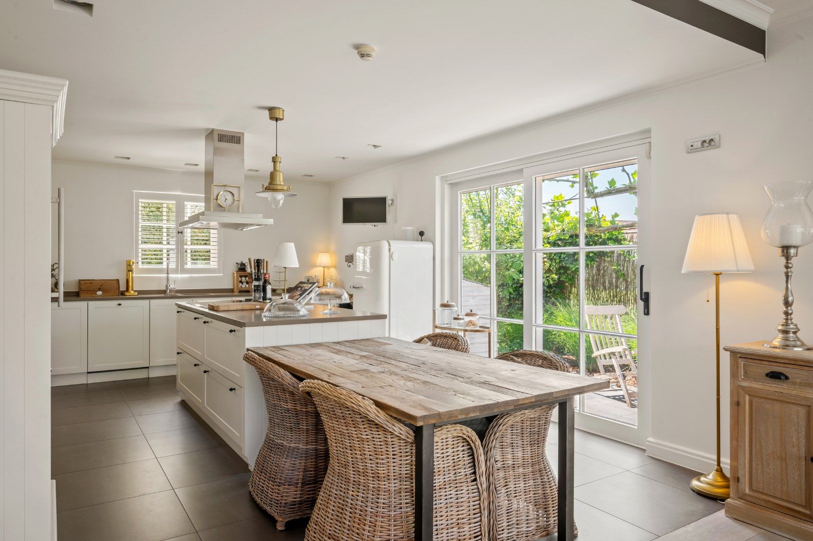Luxueuze villa met zwembad, poolhouse en vier slaapkamers  foto 13