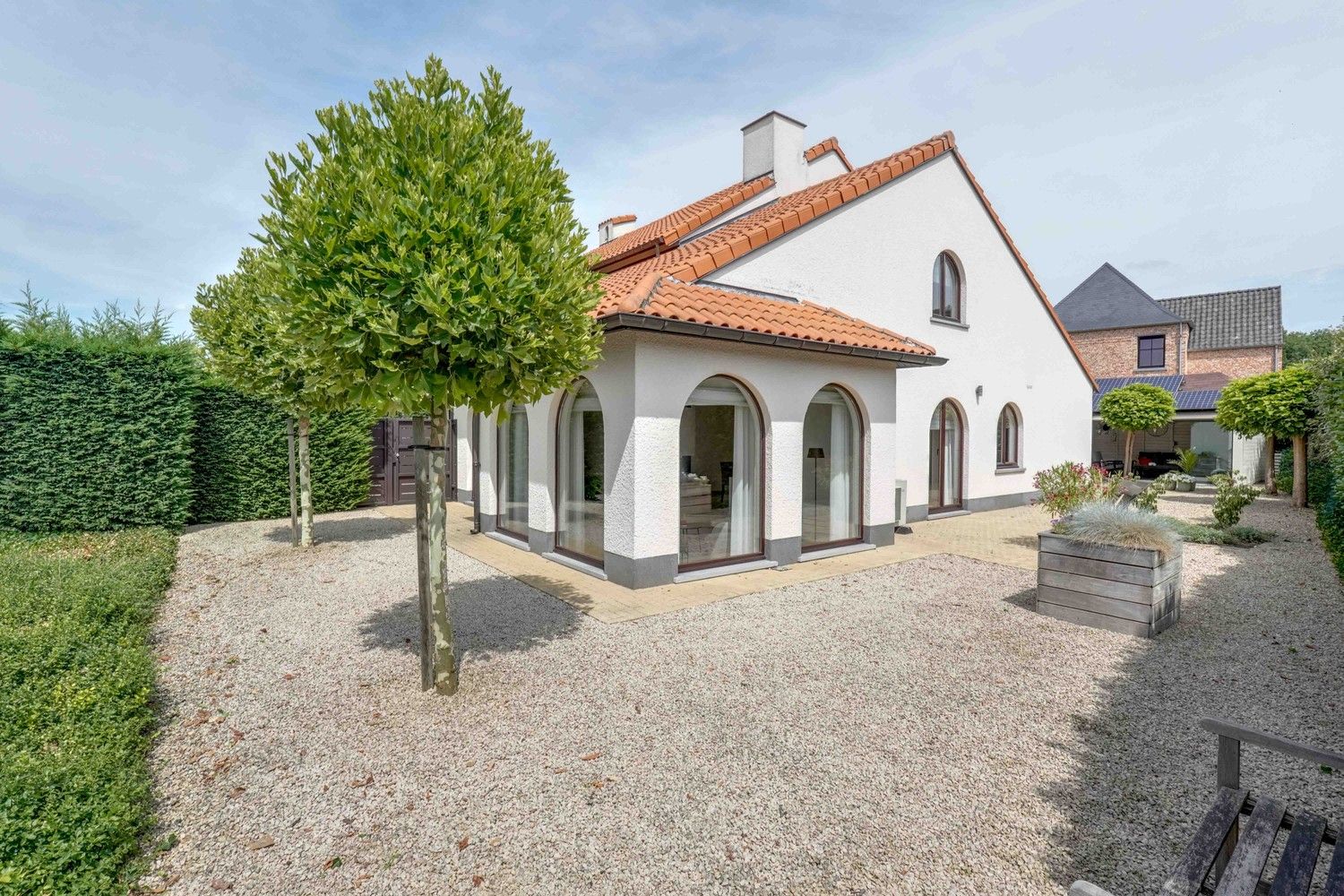 Uitstekend gelegen, gerenoveerde villa op 10a foto 47