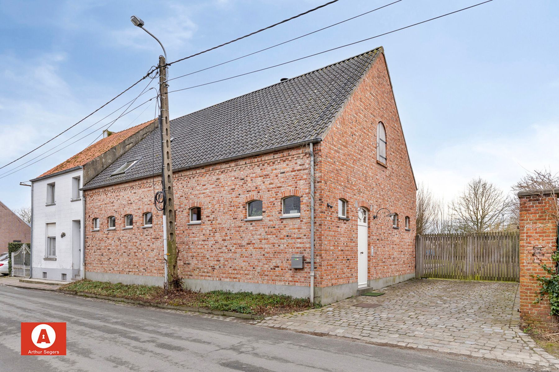 IN OPTIE - Landelijke gezinswoning + dubbel-woonst/praktijk(dokter/...) foto 2