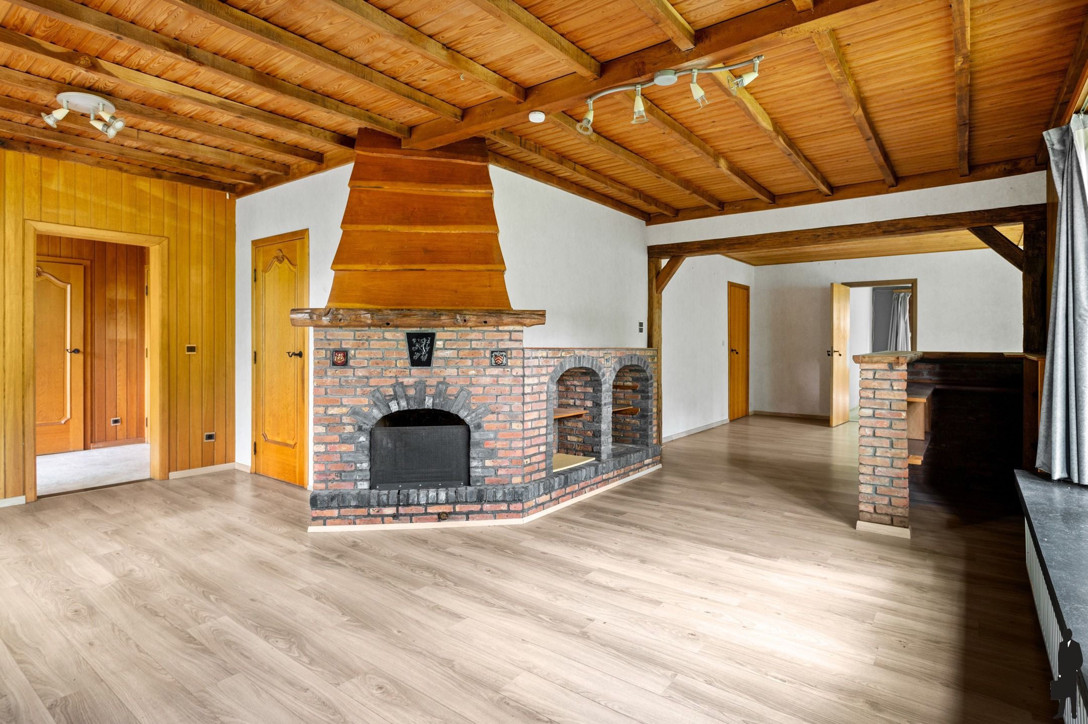 Interessant renovatieproject, in een rustige villawijk.  foto 6