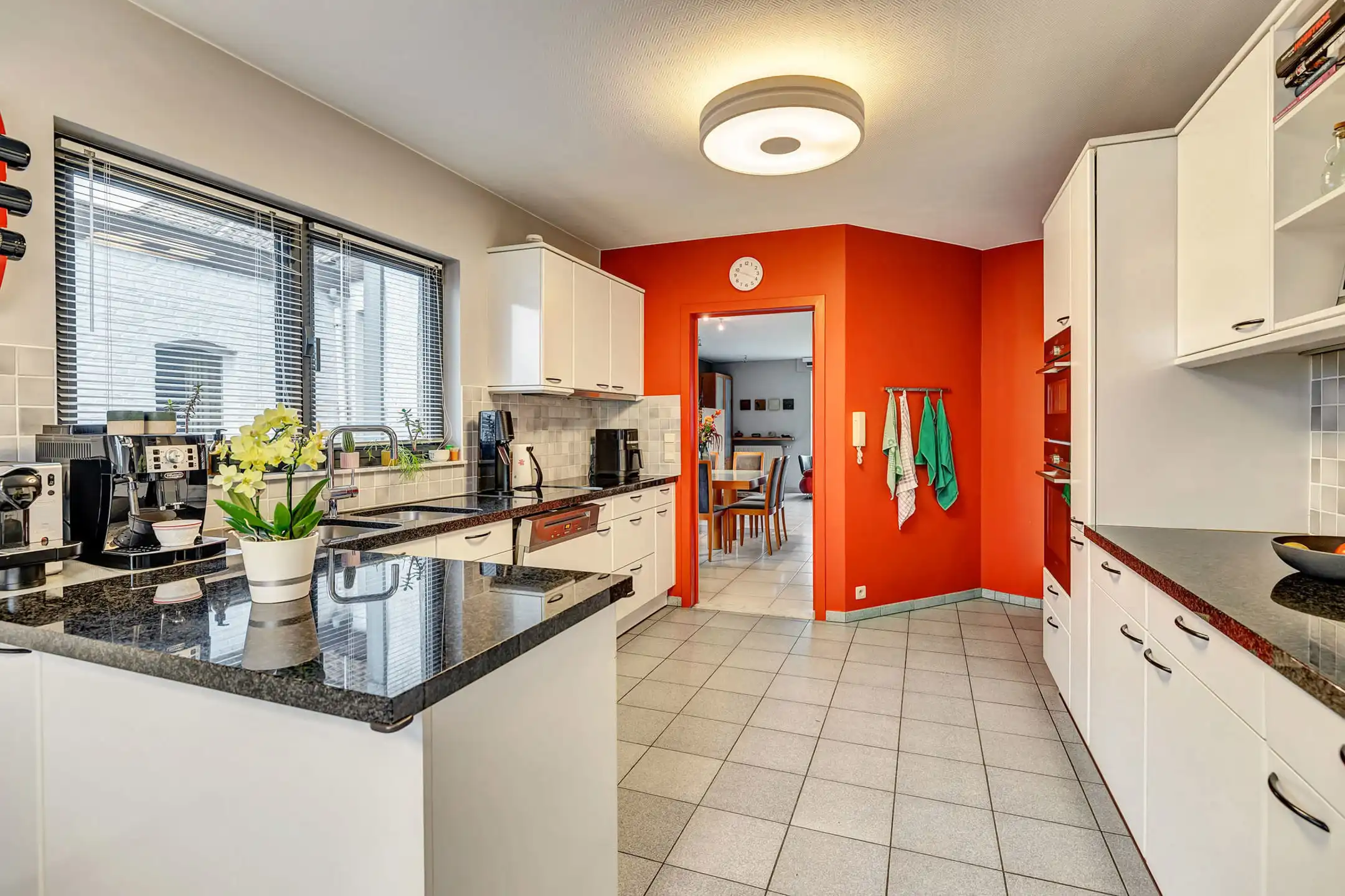 Unieke combinatie van wooncomfort, atelier en polyvalente tuin foto 10