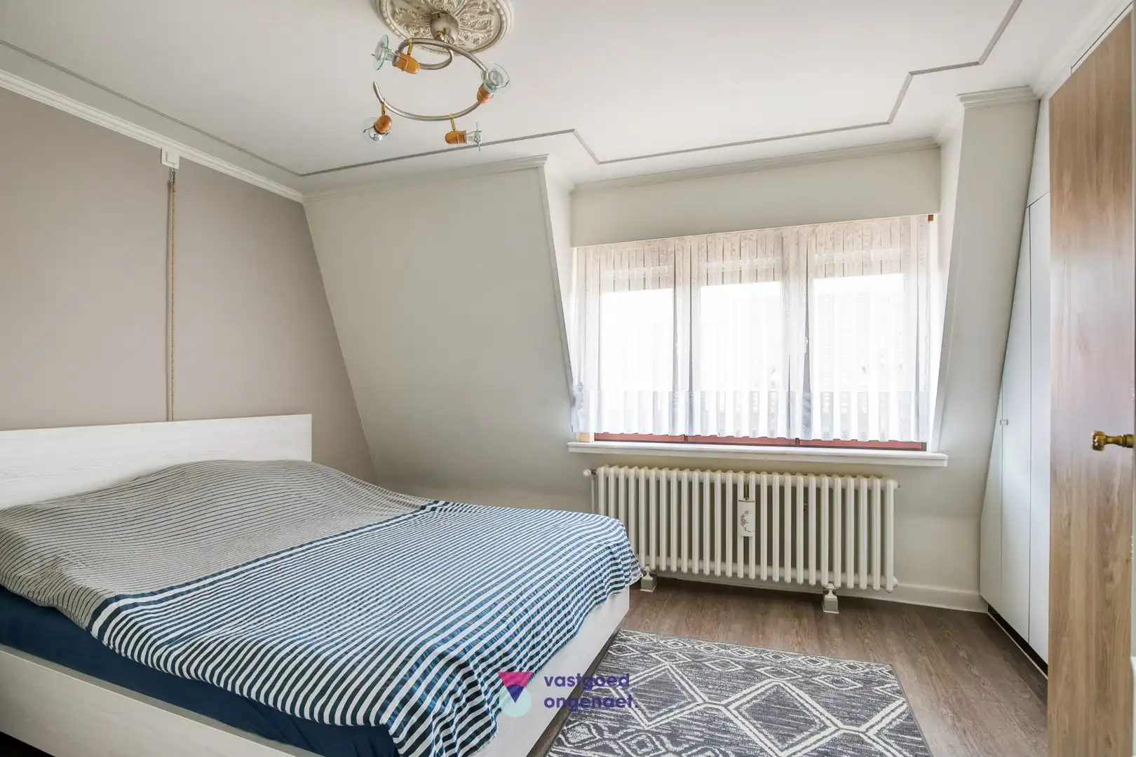 Charmante gesloten woning met zonnige tuin en garage foto 5