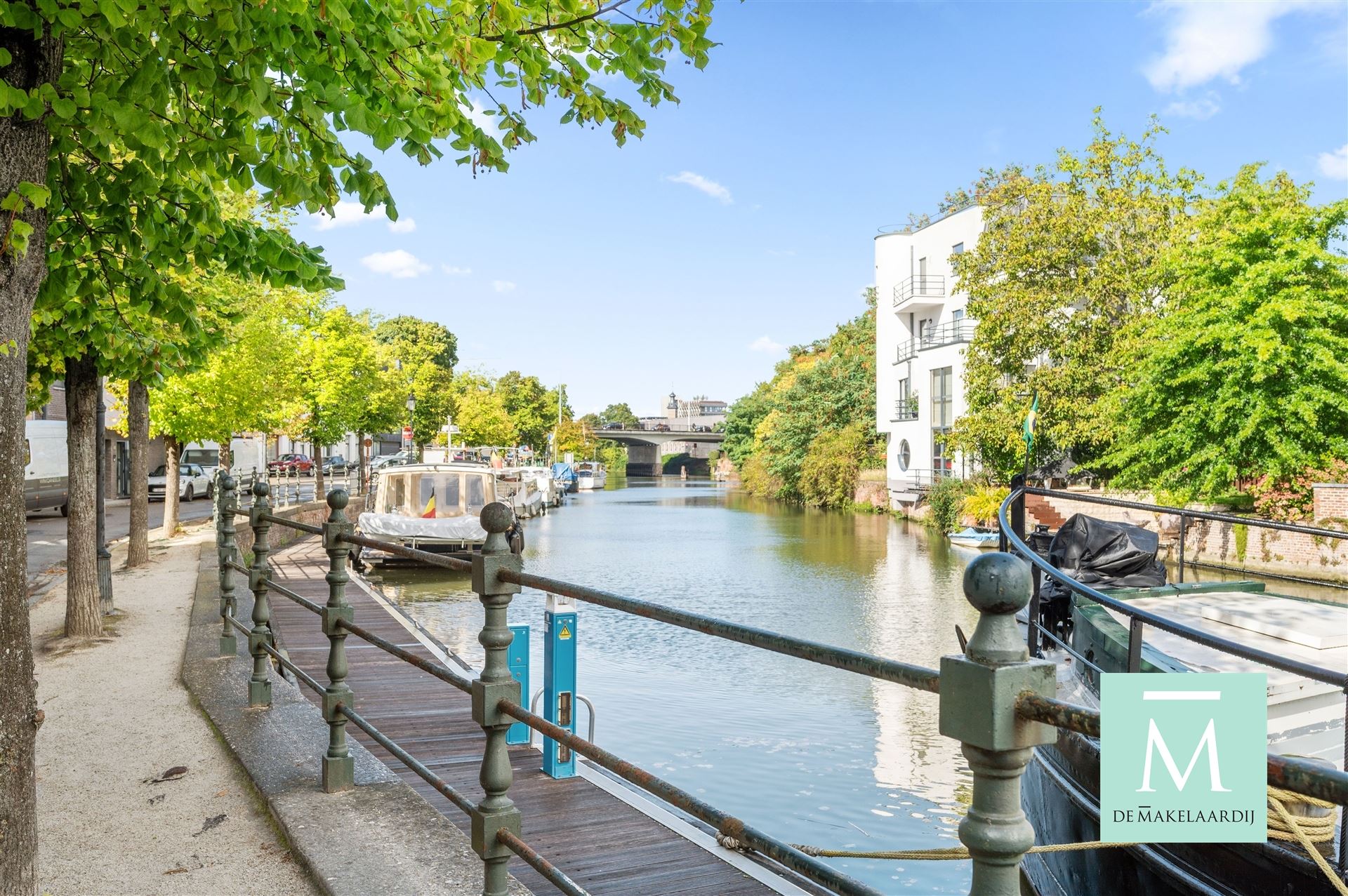 Ruim appartement met 3 slaapkamers op toplocatie aan de Dijle in Mechelen foto {{pictureIndex}}
