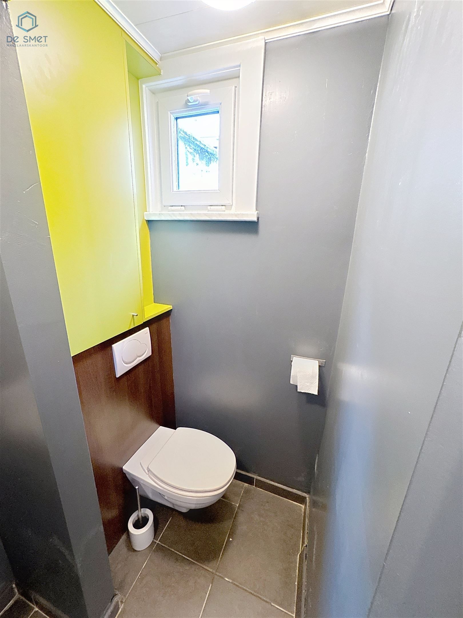 Instapklare, volledig gerenoveerde woning met 4 slaapkamers, terras en tuinberging in hartje Geraardsbergen! foto 5
