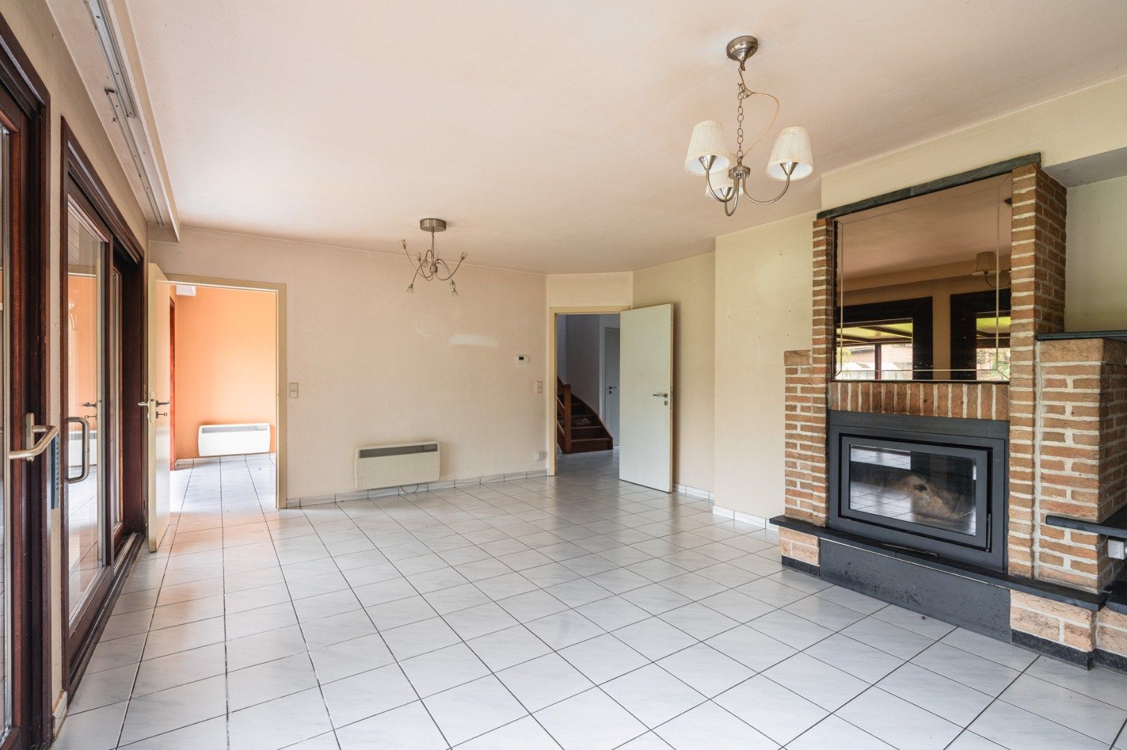 Open bebouwing op 950 m² met 4 kamers en garage foto 12