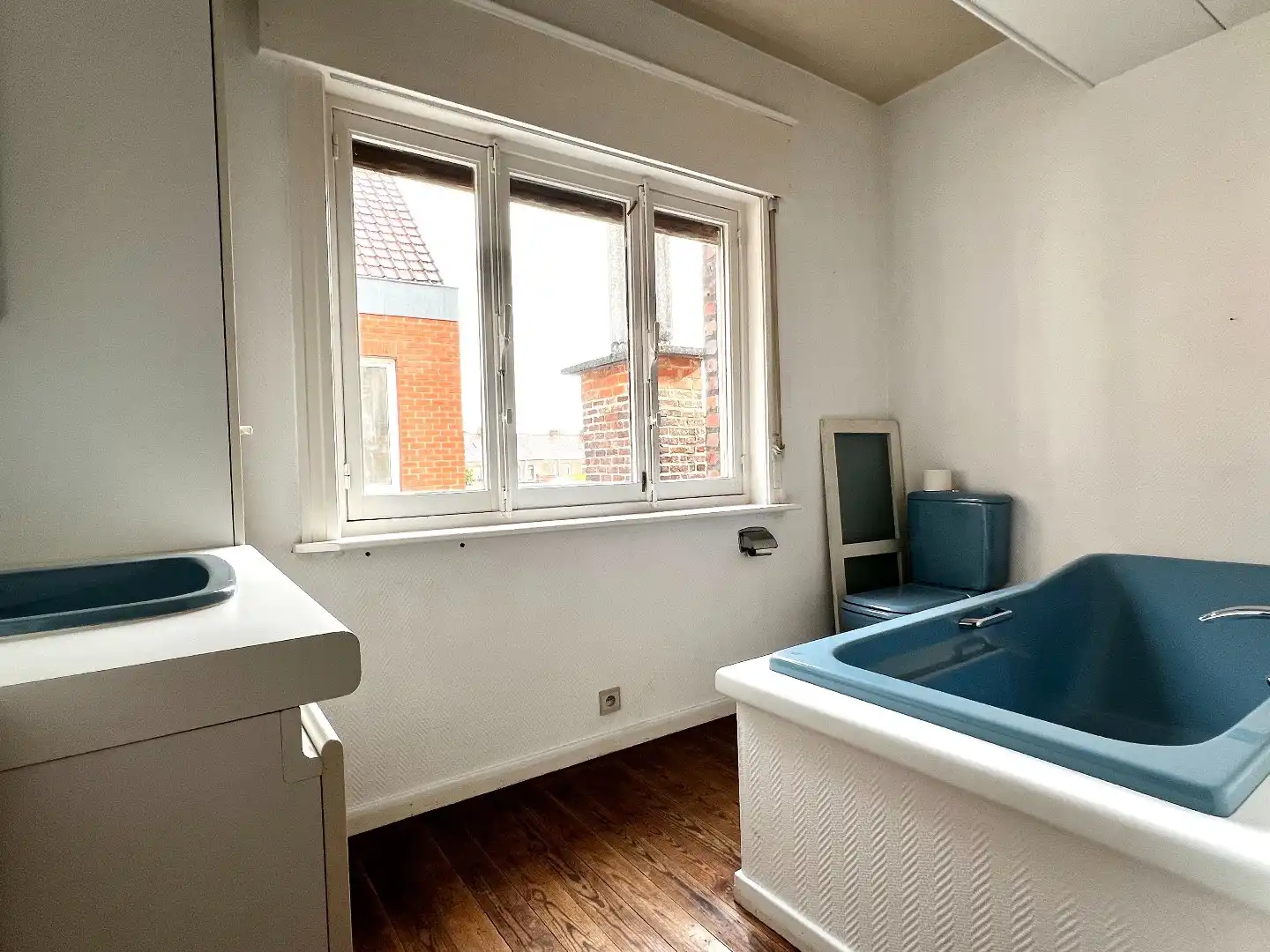 Ruime hoekwoning met handelsruimte en tal van mogelijkheden! foto 17