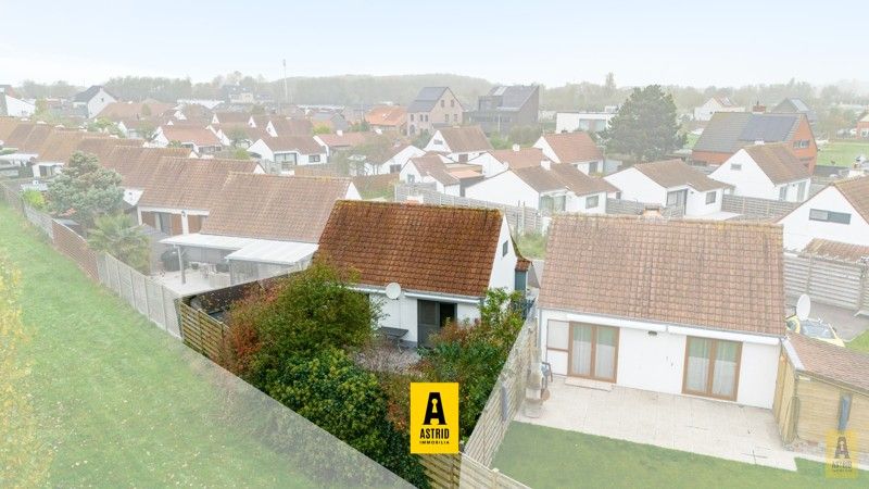 Instapklaar vakantiehuisje (3 slpks) met parkeerplaats vlakbij zee! foto 8