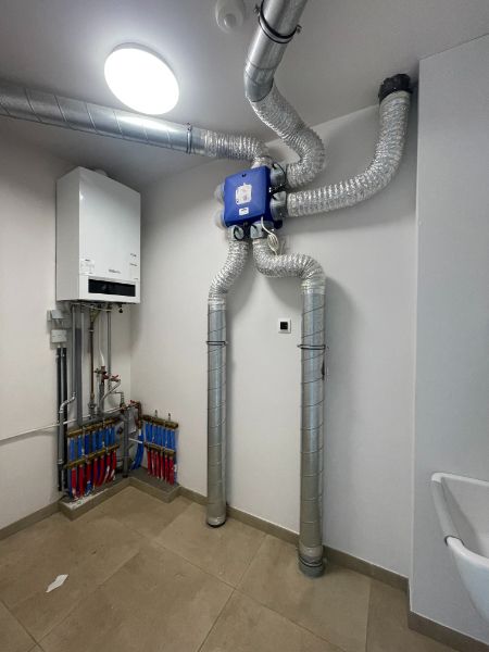 Instapklare woning met terras en garage in hartje Aspelare foto 18