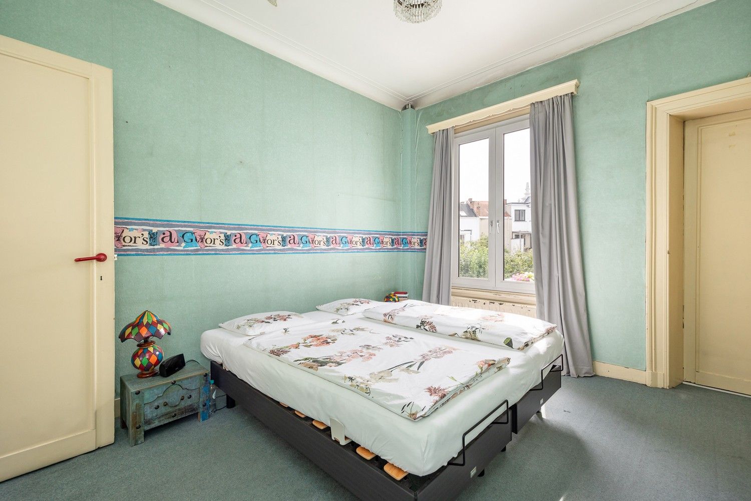 Op te frissen burgerwoning gelegen aan de Zurenborgwijk. foto 21