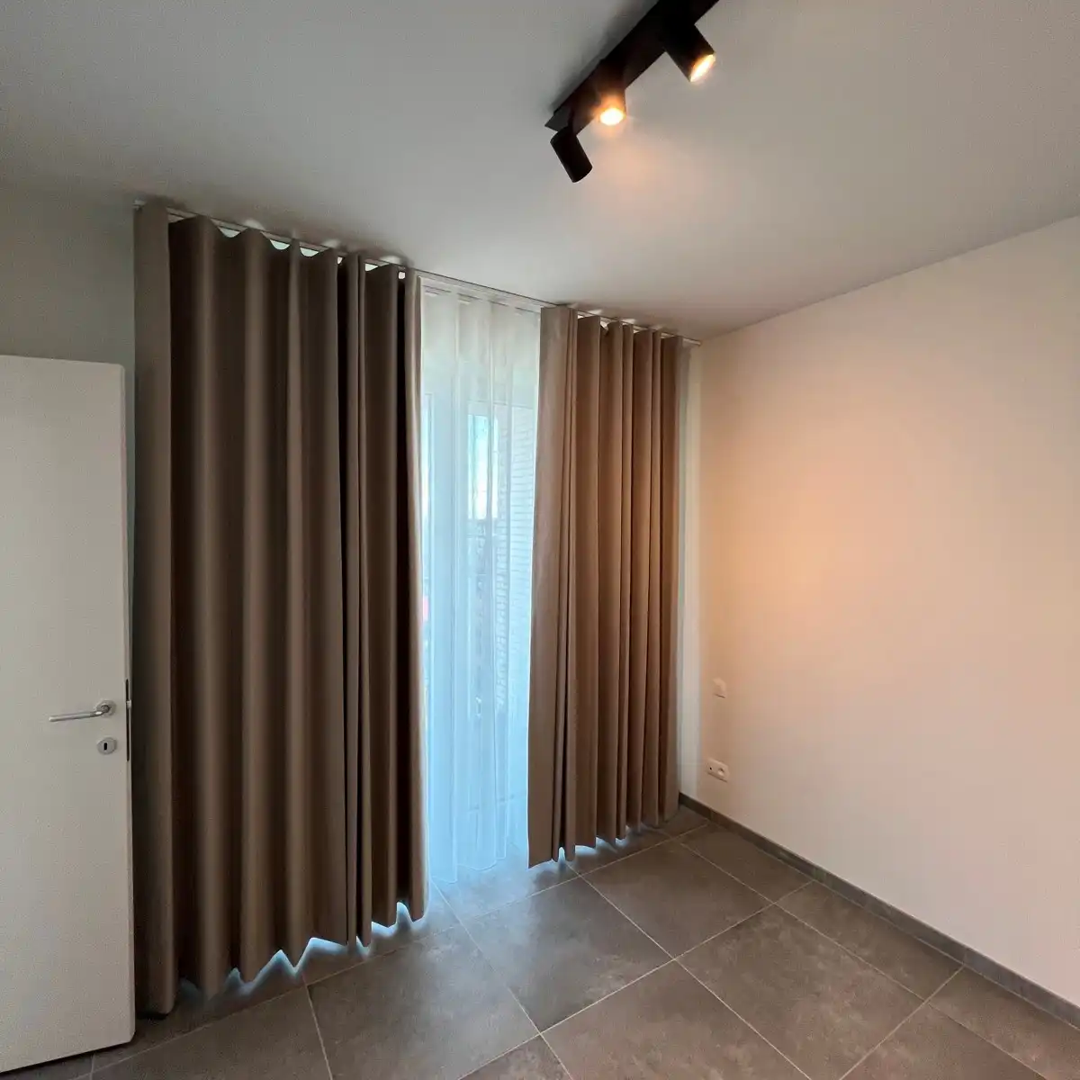 Prachtig ongemeubeld 1-kamer appartement (Groene Poort) foto 13