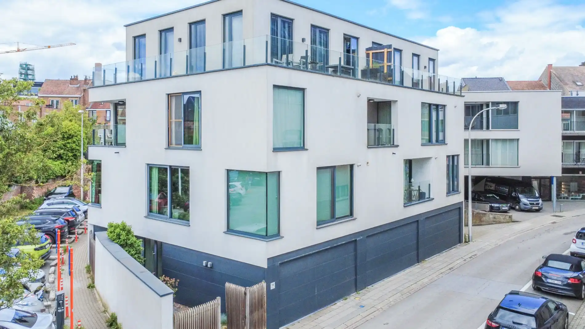 Een aangenaam, recent appartement te Halle! foto 3