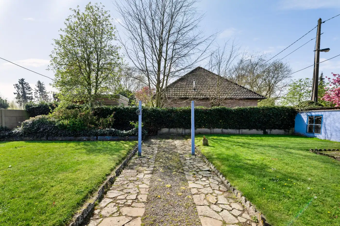 Vrijstaande, te renoveren woning met 3 à 4 slpk., garage en zuid-tuin foto 35