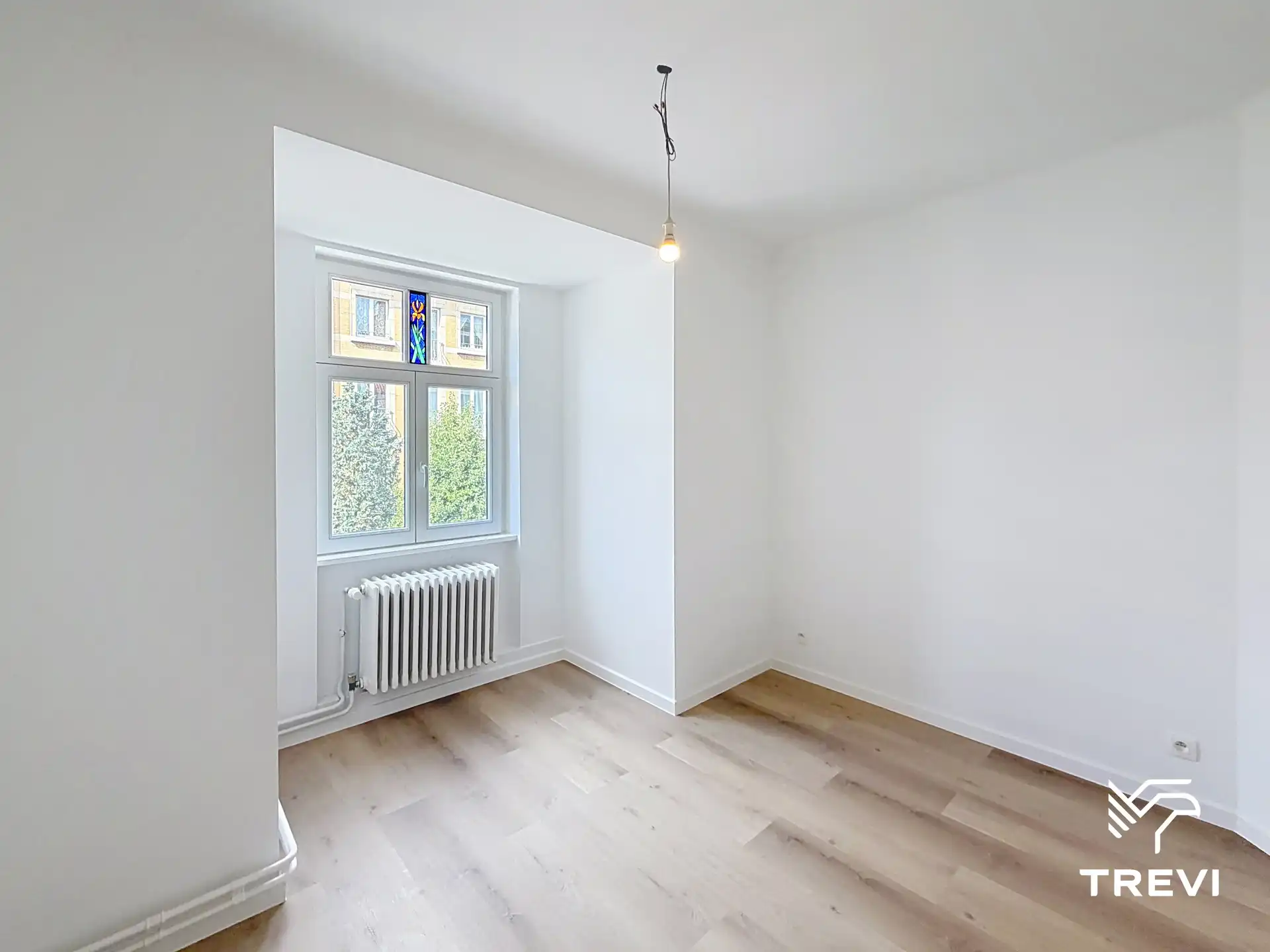 TOUR & TAXIS – Prachtige woning met 4 slaapkamers, terras en tuin! foto 16