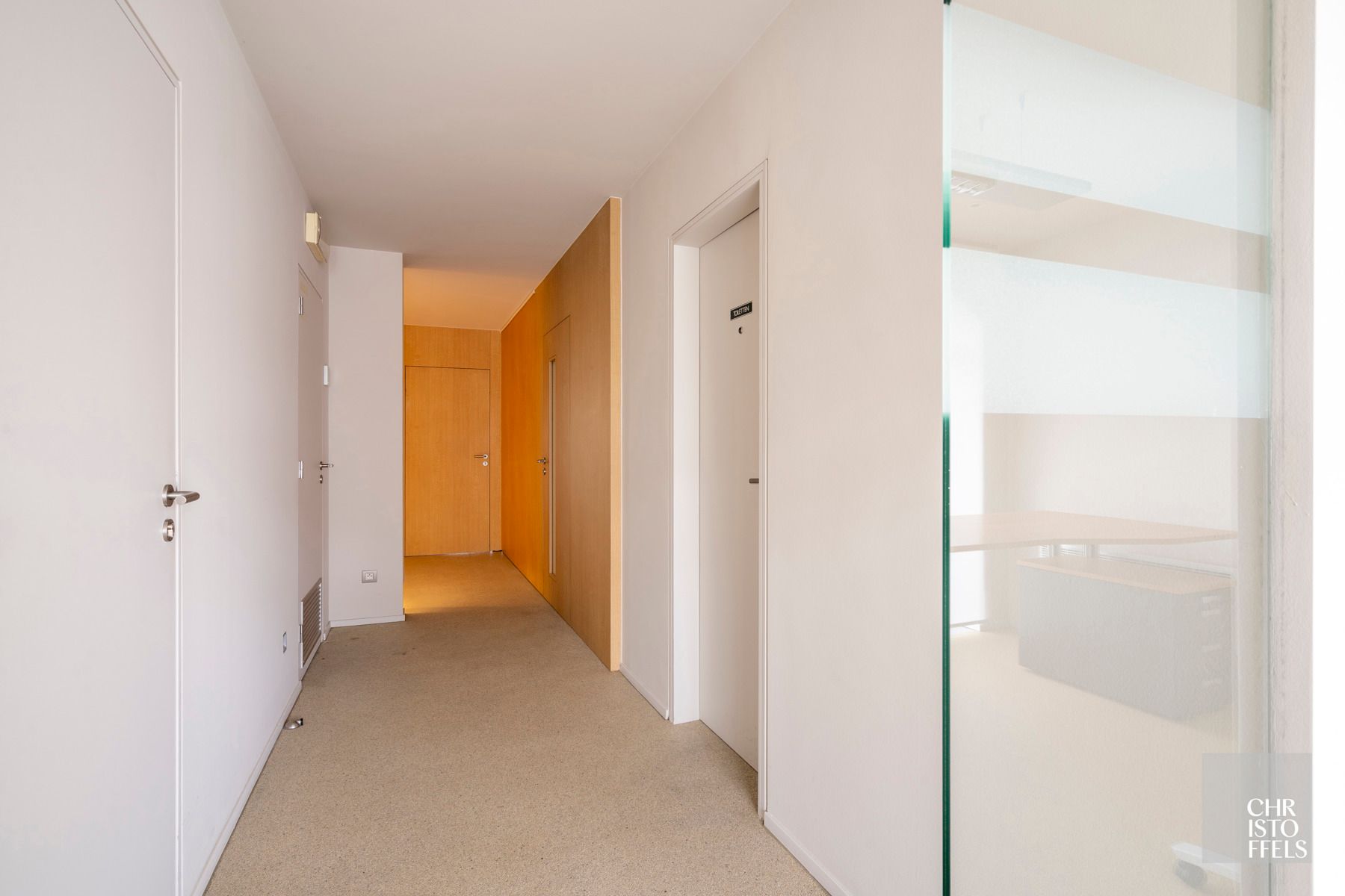 TE HUUR - Kantoorruimte (209m²) op toplocatie in Lanaken!  foto 17