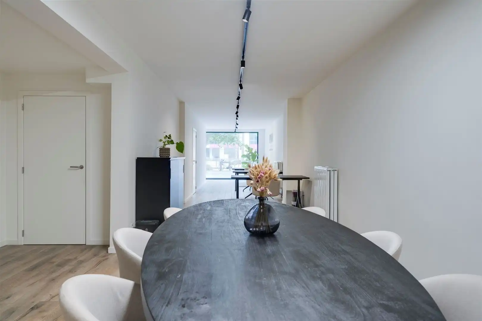 Ruimte voor kantoor/vrije beroepen/dienstverlening op het bruisende Eilandje foto 6